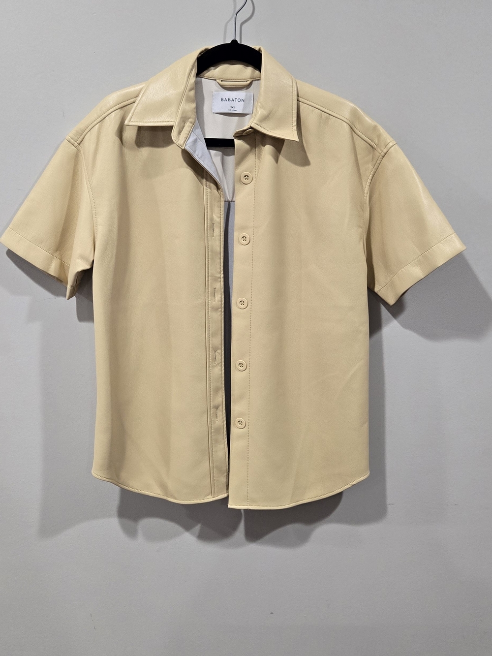 Babaton Frances Button-Up Short Sleeve in Yellow 2XS